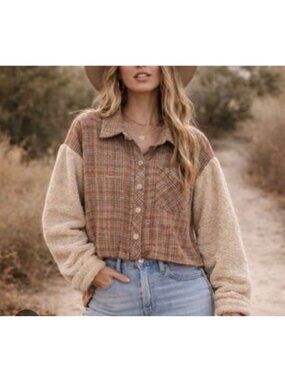 Paper Crane women’s M Orange & Brown Tweed Plaid Shacket Faux Sherpa Sleeves